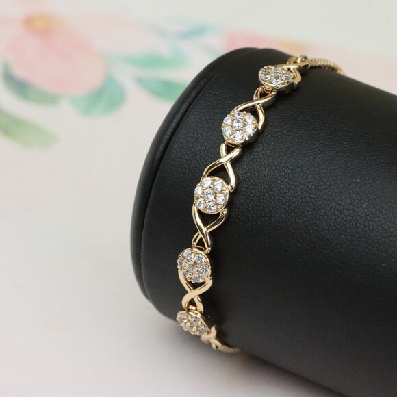 "Elegant Rose Gold Plated Bracelet with Crystal Accents, XPAB0700 - Picture 8 of 12
